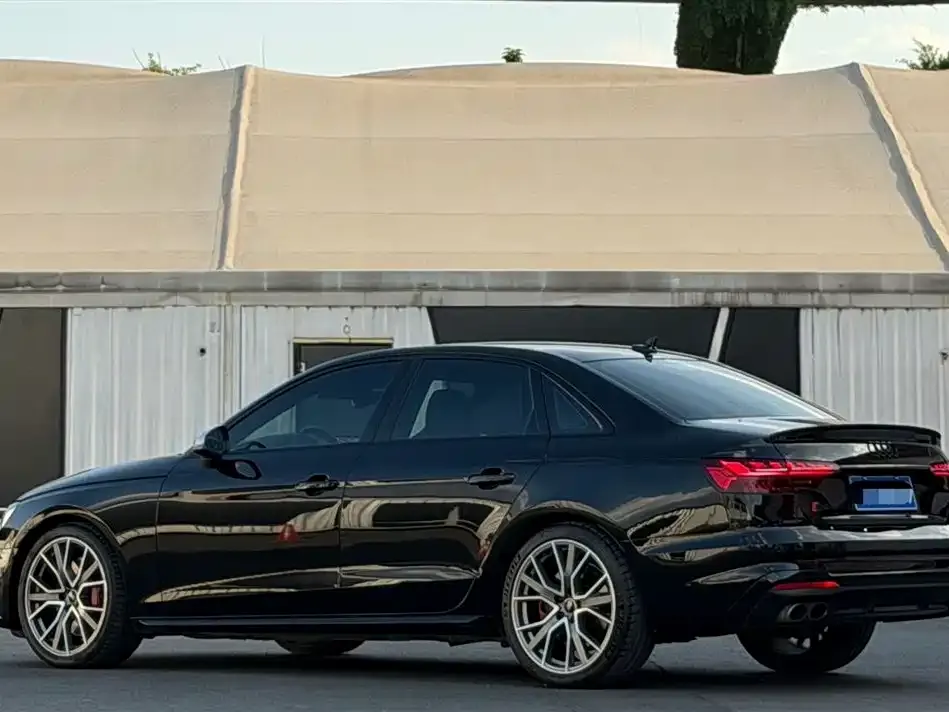 Audi S4 2024 из CN, фото 4