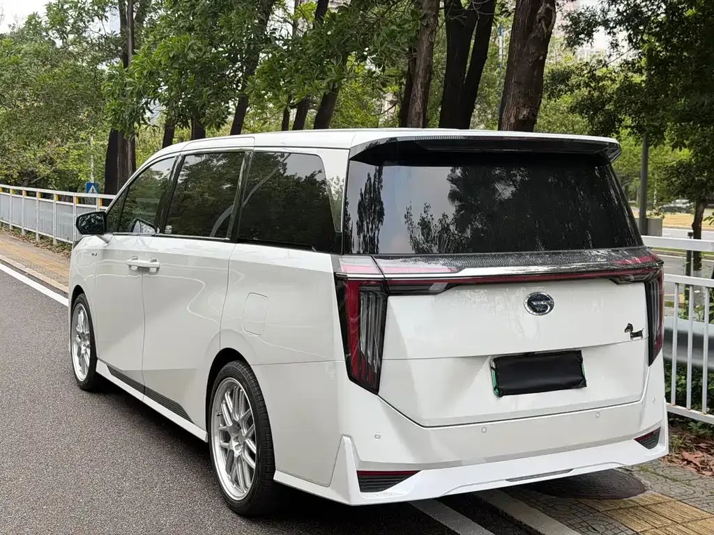 GAC Motor Trumpchi E9 — фото 8