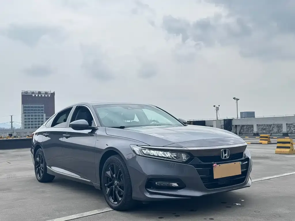 Honda Accord — фото 4