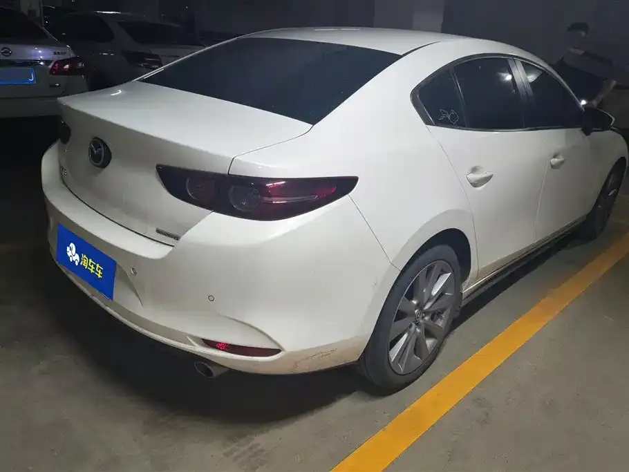 Mazda 3 Axela — фото 3