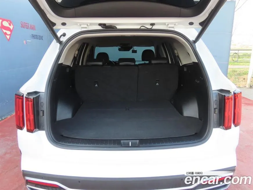 Kia Sorento — фото 10
