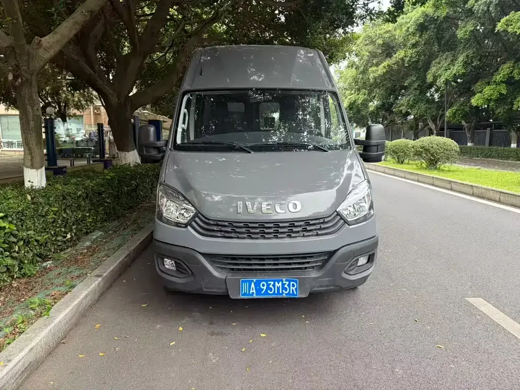 IVECO Ousheng
