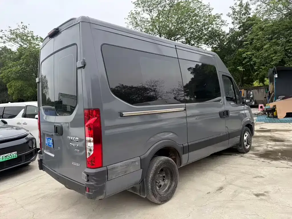 IVECO Ousheng 2024 из CN, фото 6