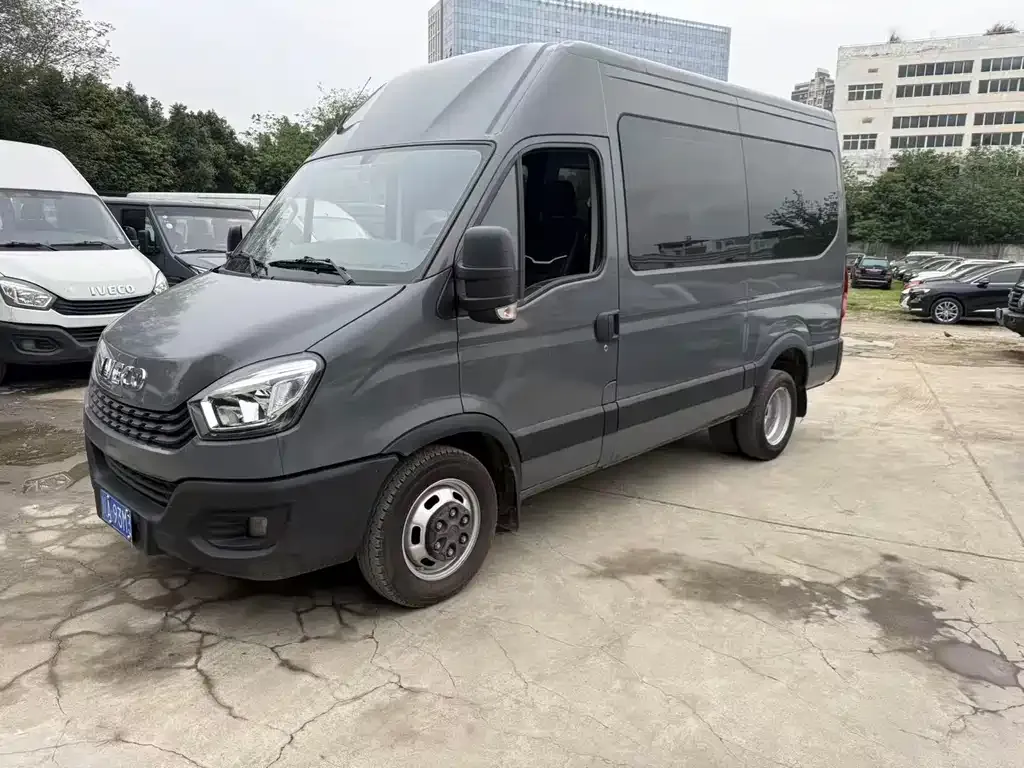 IVECO Ousheng 2024 из CN, фото 3