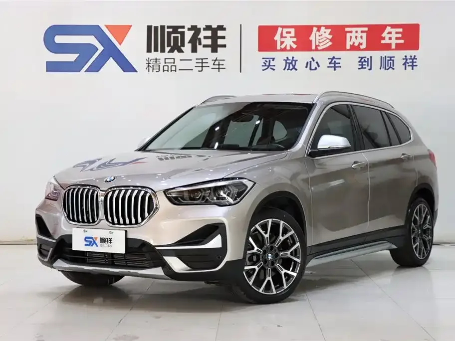 BMW X1 — фото 1