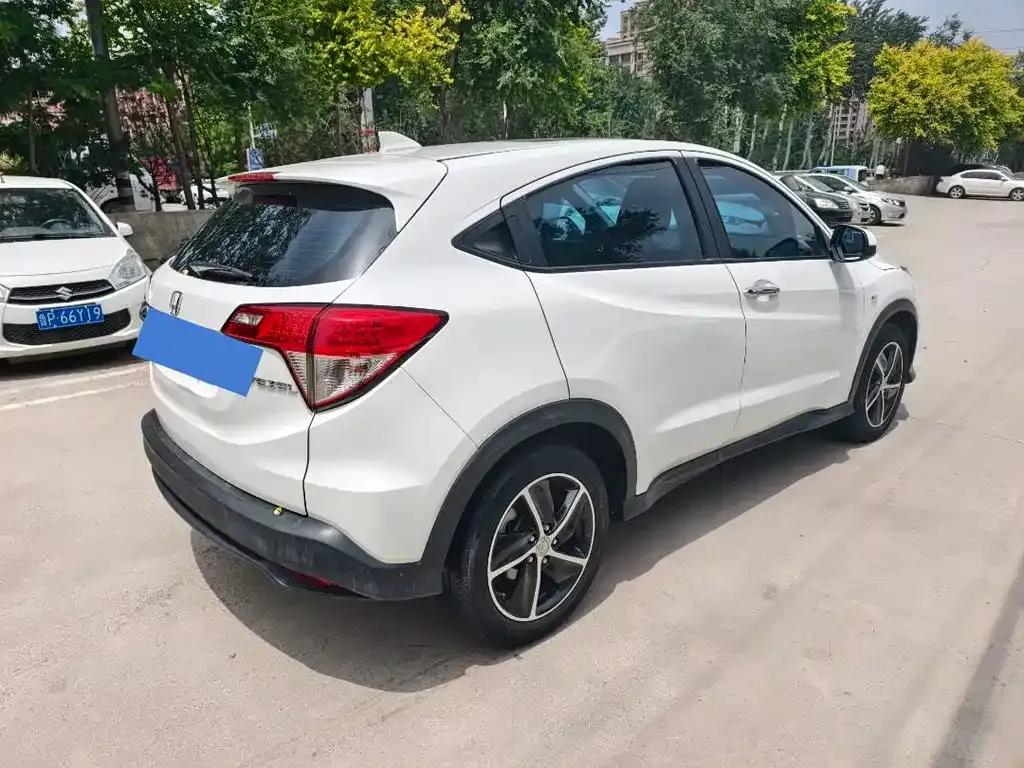 Honda Vezel — фото 4