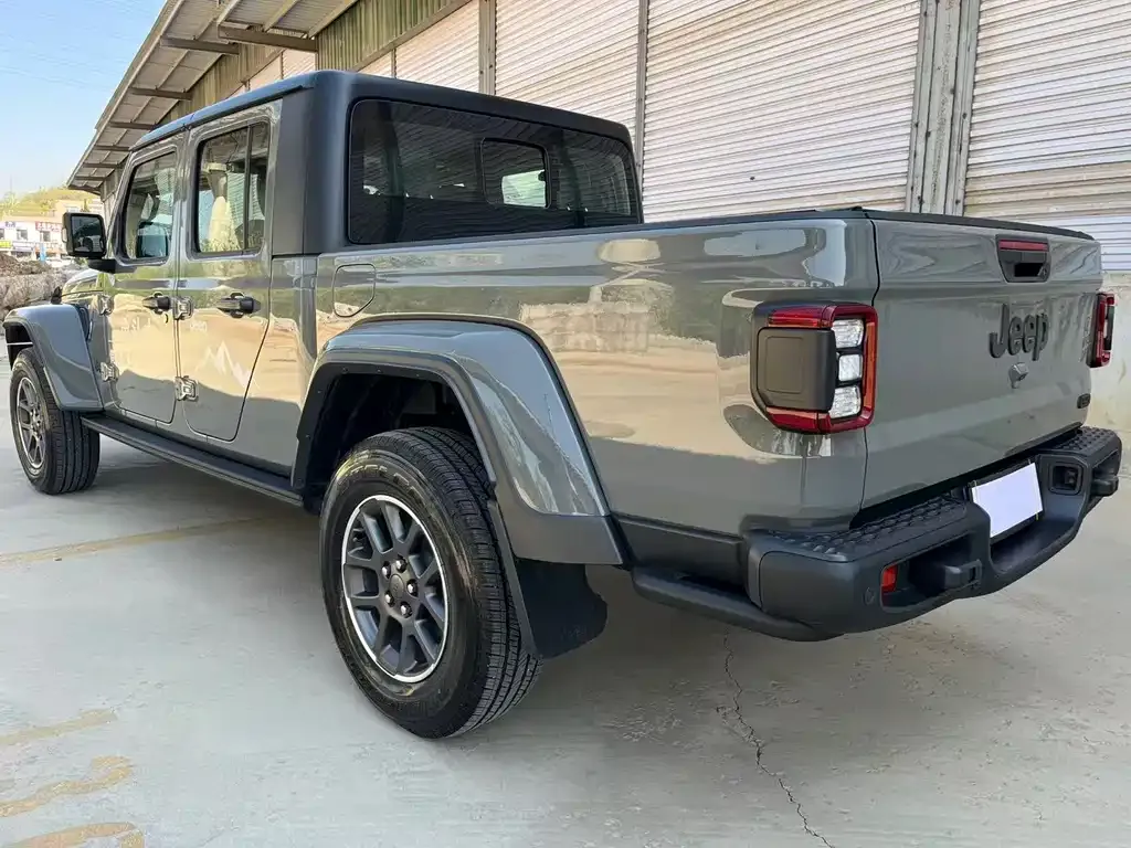Jeep Gladiator — фото 4