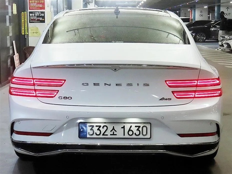 Genesis G80 — фото 10