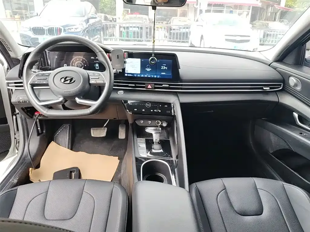 Hyundai Elantra 2022 из CN, фото 7