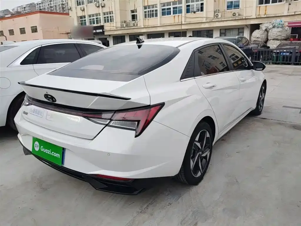Hyundai Elantra 2022 из CN, фото 10