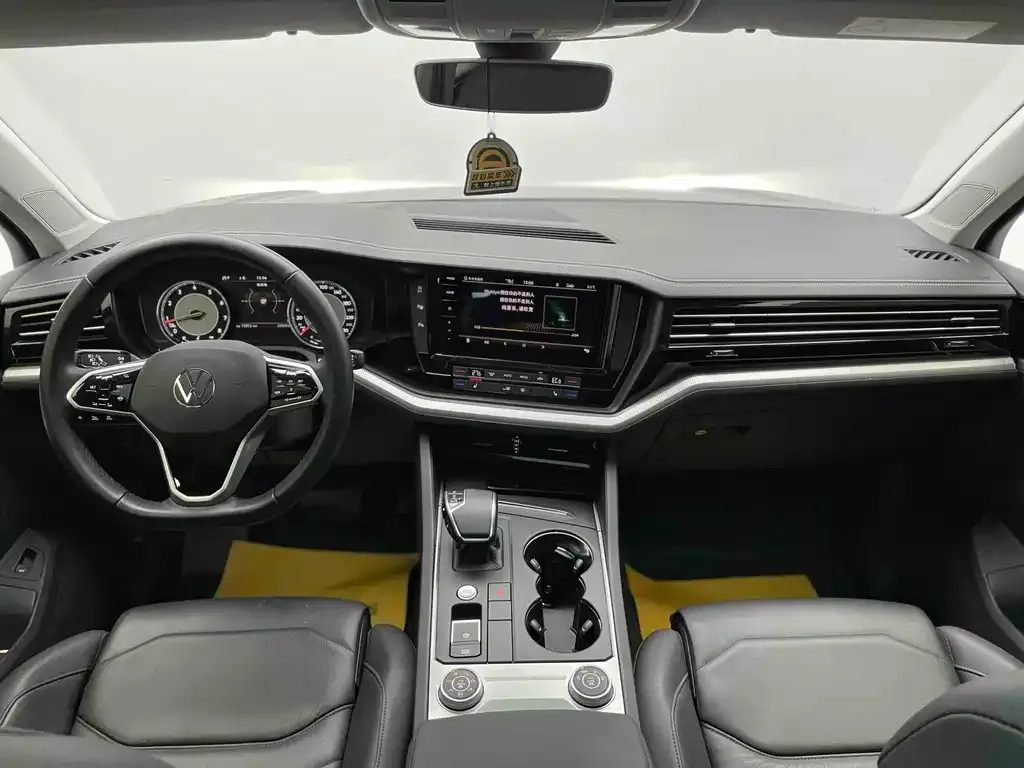 Volkswagen Touareg 2023 из CN, фото 10