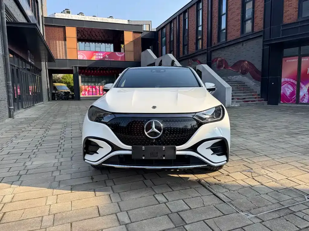 Mercedes-Benz EQE SUV 2023 из CN, фото 3