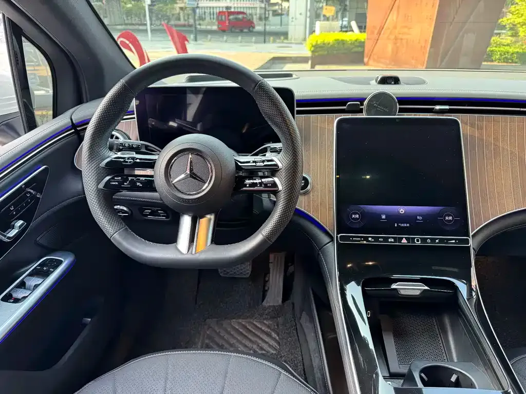 Mercedes-Benz EQE SUV 2023 из CN, фото 8