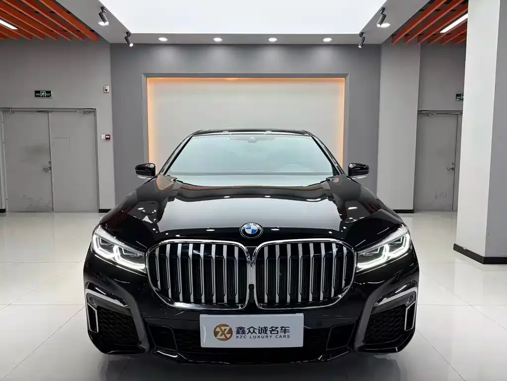 BMW 7 Series 2021 из CN, фото 2