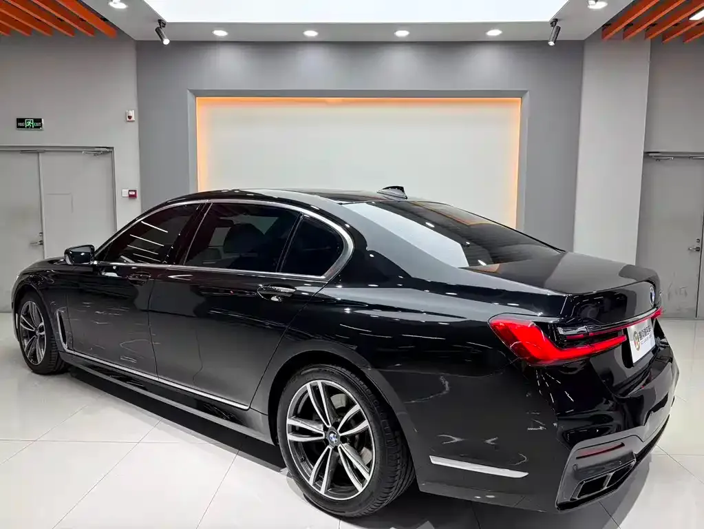 BMW 7 Series 2021 из CN, фото 6