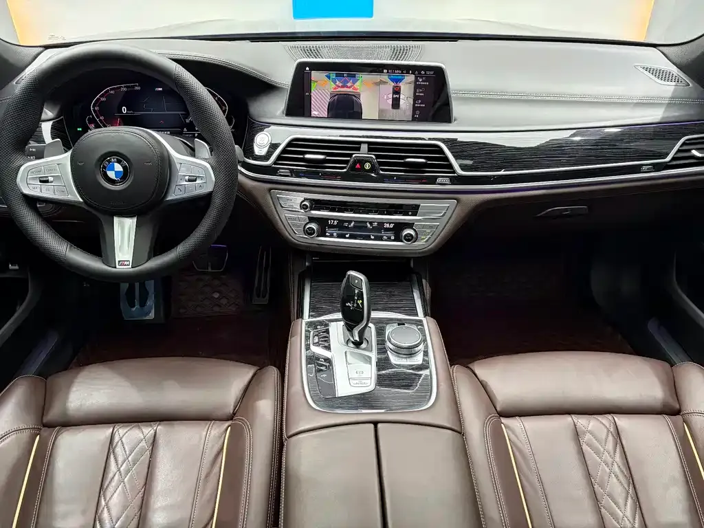 BMW 7 Series 2021 из CN, фото 7