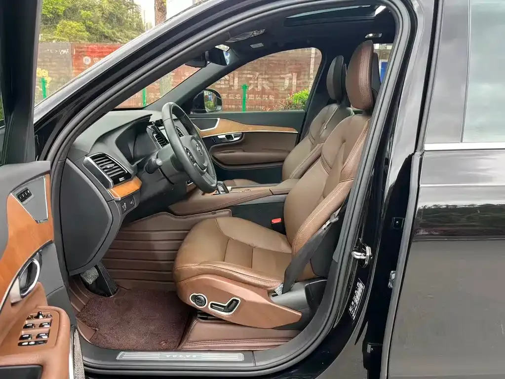 Volvo XC90 2021 из CN, фото 5