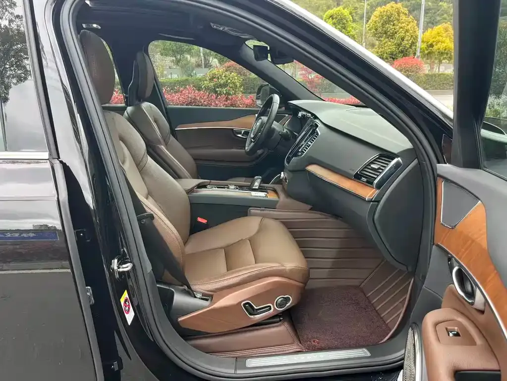 Volvo XC90 2021 из CN, фото 6