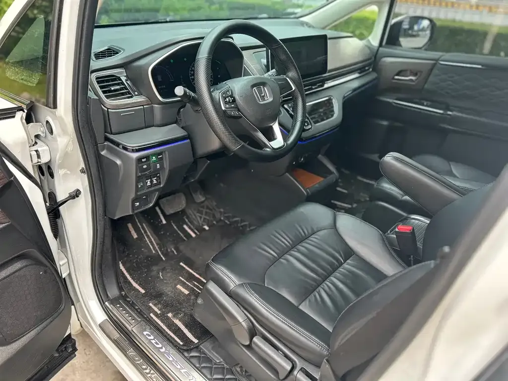 Honda Odyssey 2022 из CN, фото 4