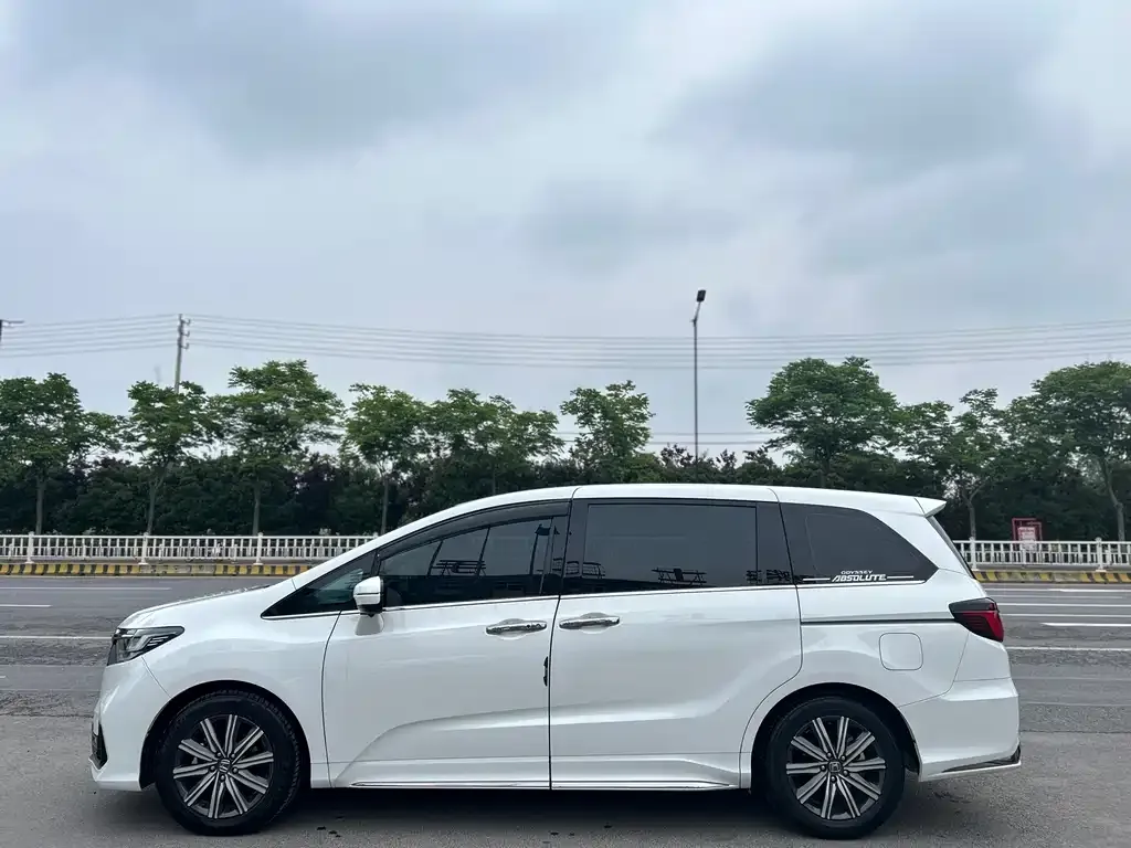Honda Odyssey 2022 из CN, фото 9