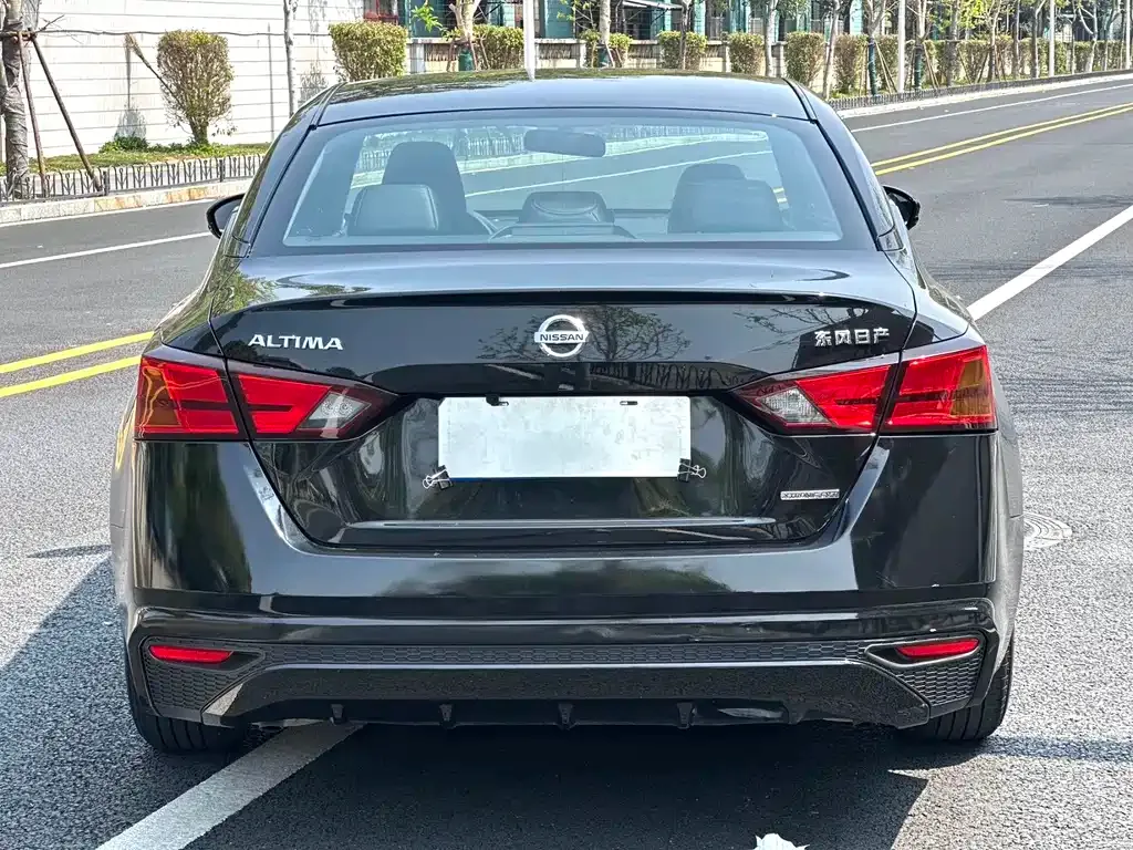 Nissan Teana 2022 из CN, фото 4