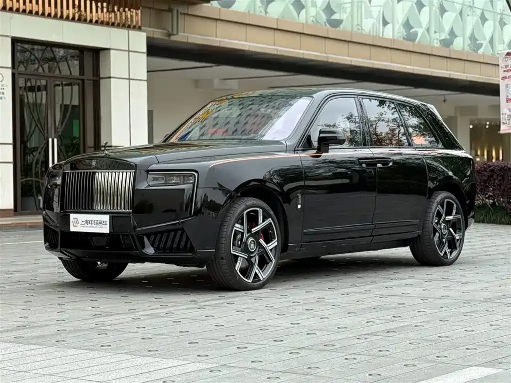 Rolls-Royce Cullinan — фото 1