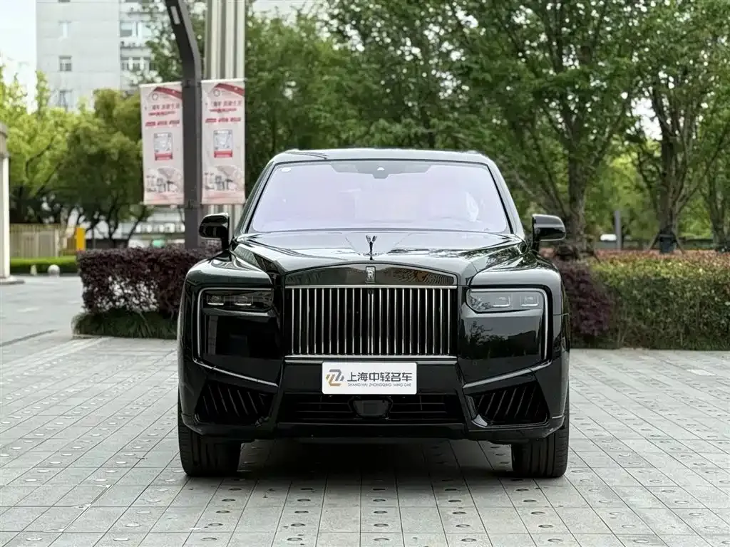 Rolls-Royce Cullinan — фото 10