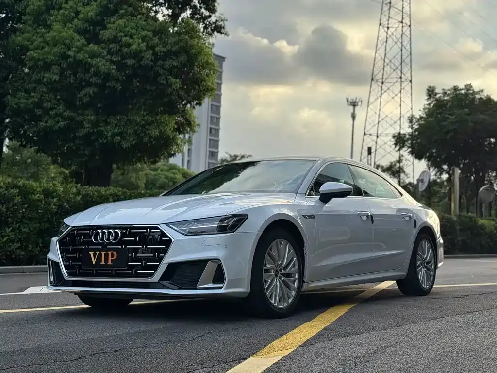 Audi A7L