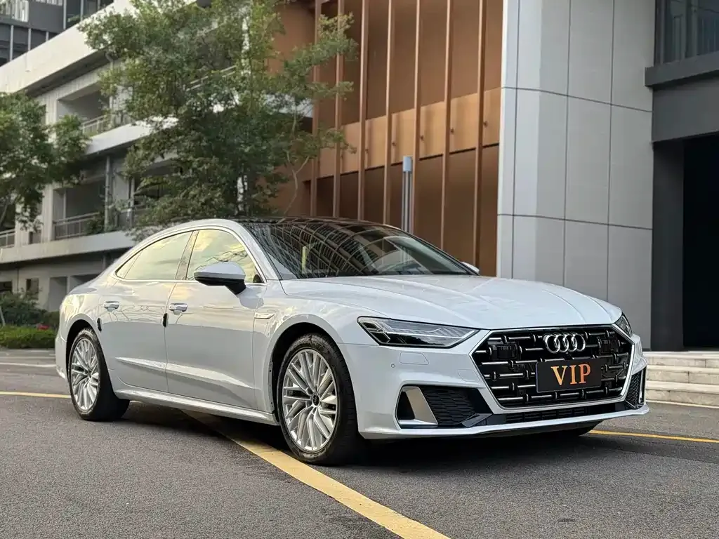 Audi A7L 2023 из CN, фото 9