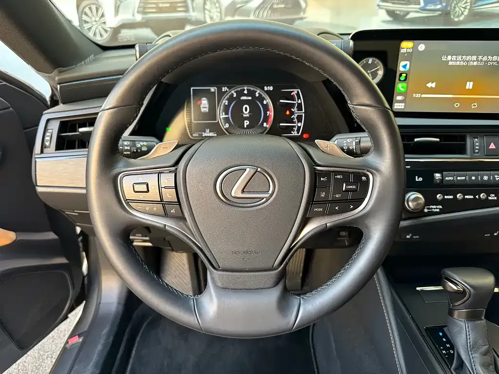 Lexus ES — фото 2