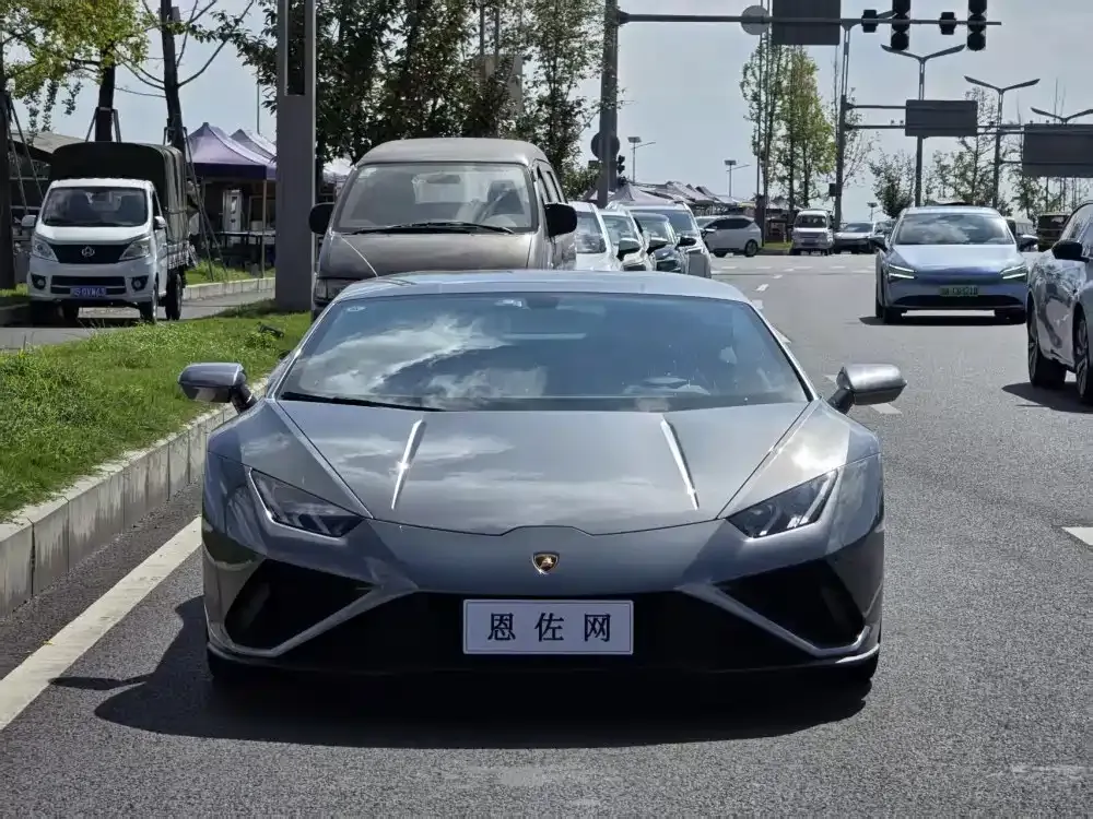 Lamborghini Huracan — фото 9