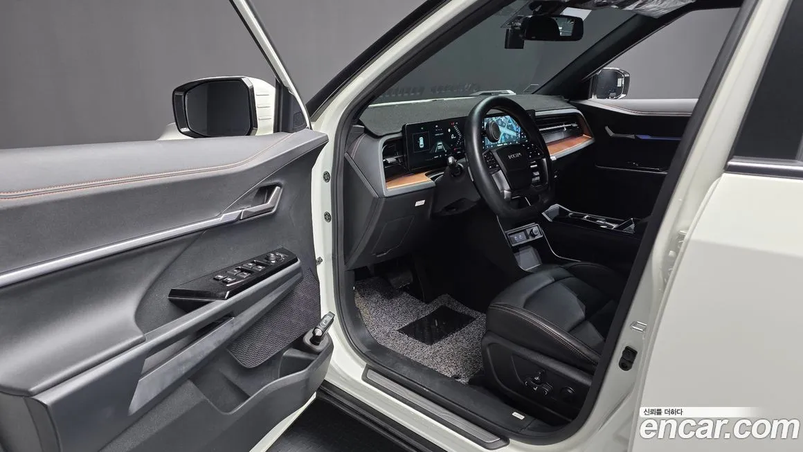 KG Mobility (Ssangyong) Torres — фото 10