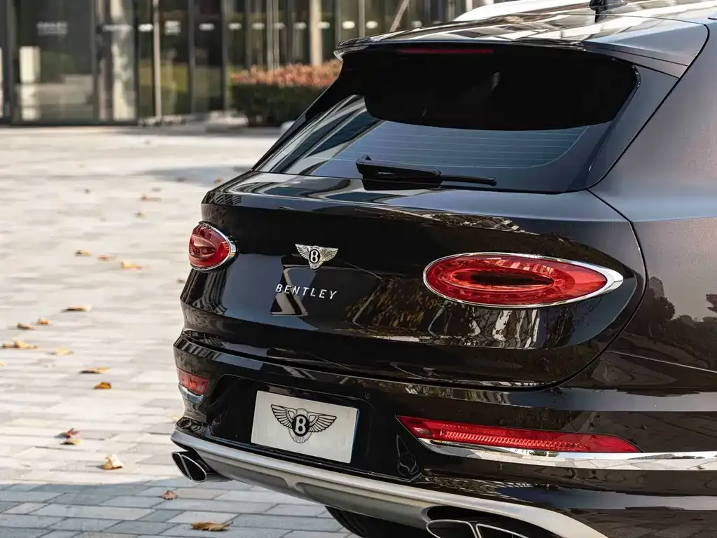 Bentley Bentayga — фото 7