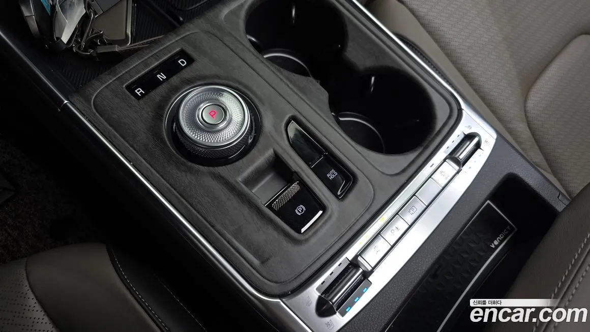 Kia Carnival — фото 9