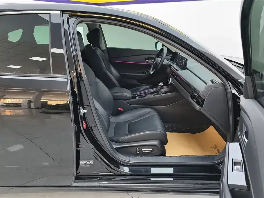 Honda Accord — фото 9