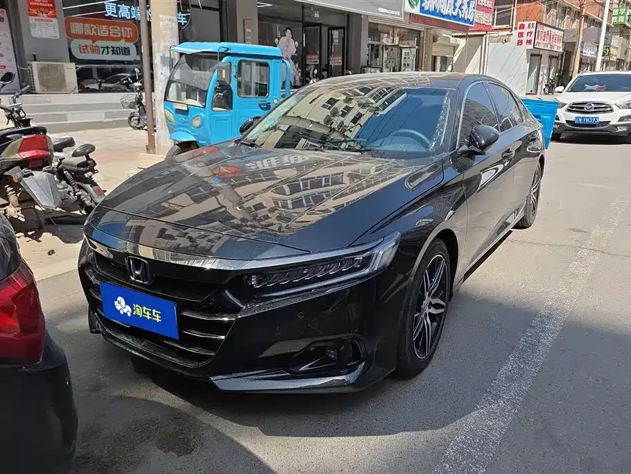 Honda Accord — фото 10