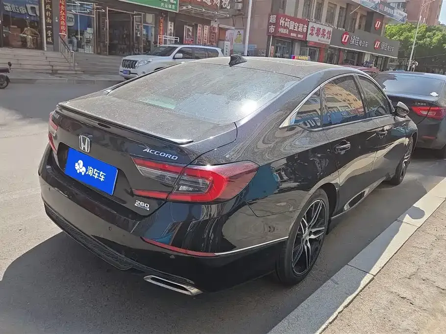 Honda Accord — фото 7