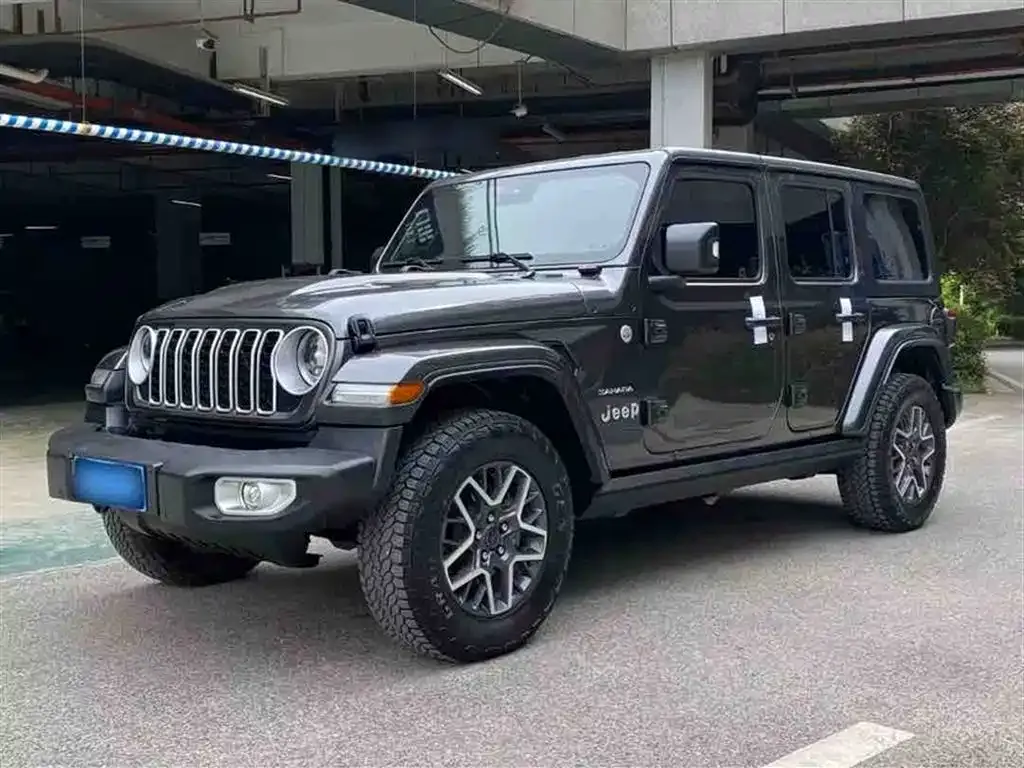 Jeep Wrangler — фото 7