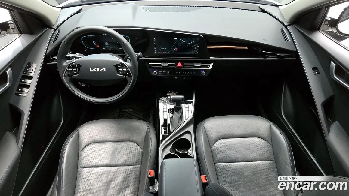 Kia Niro — фото 8