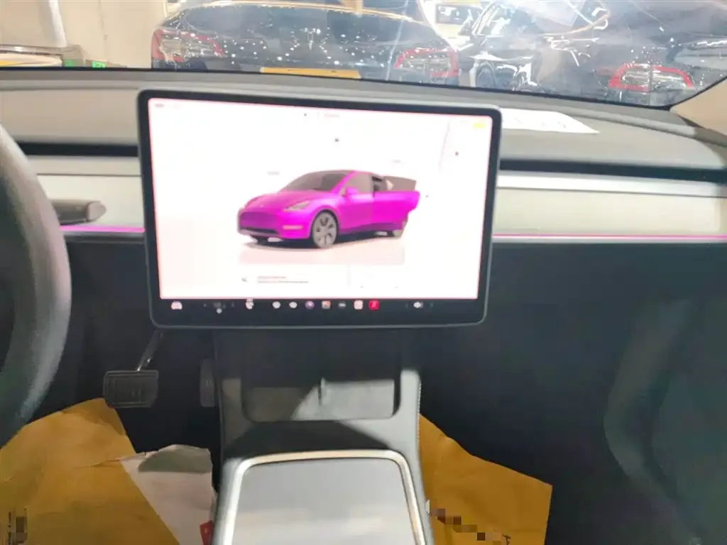 Tesla Model Y — фото 4