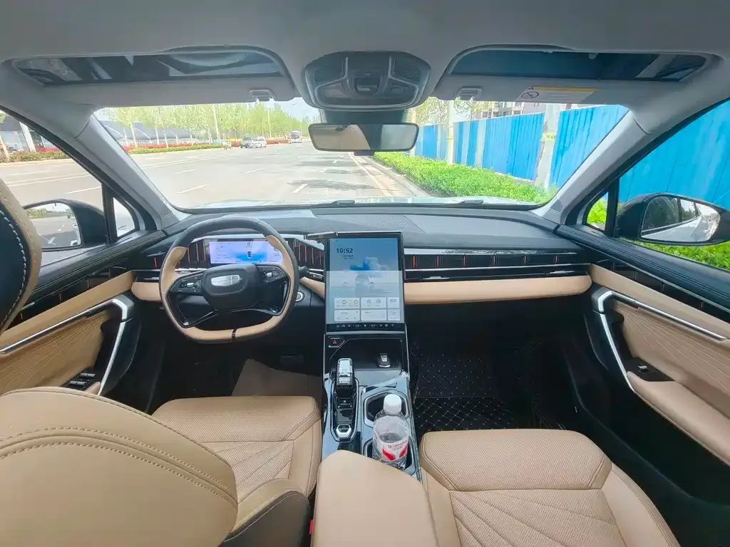 Geely Boyue L 2023 из CN, фото 3