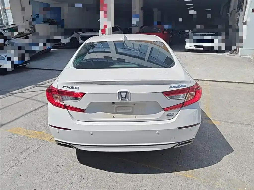 Honda Accord — фото 5