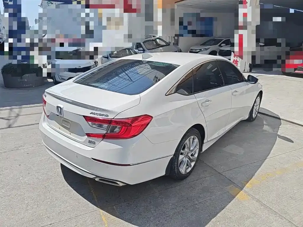 Honda Accord — фото 4