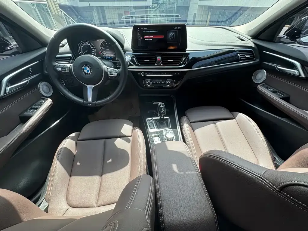 BMW 1 Series 2023 из CN, фото 3