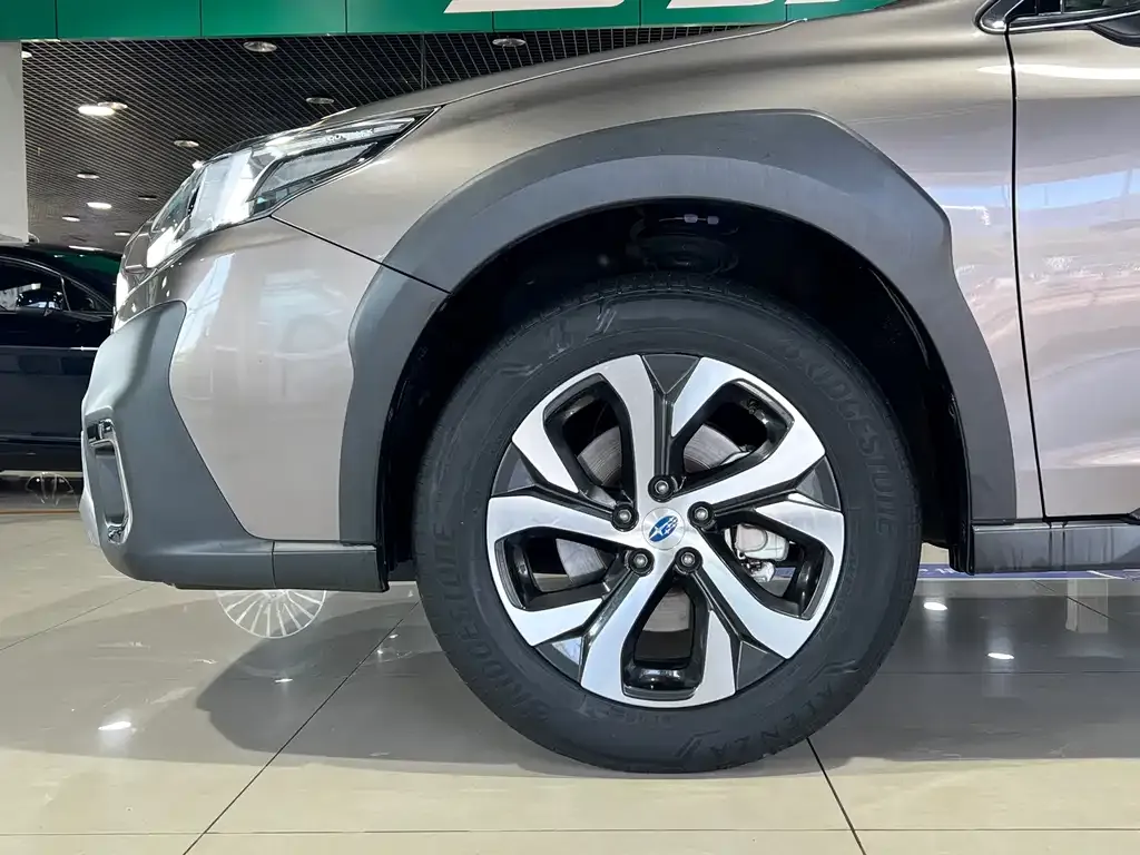 Subaru Outback 2021 из CN, фото 2