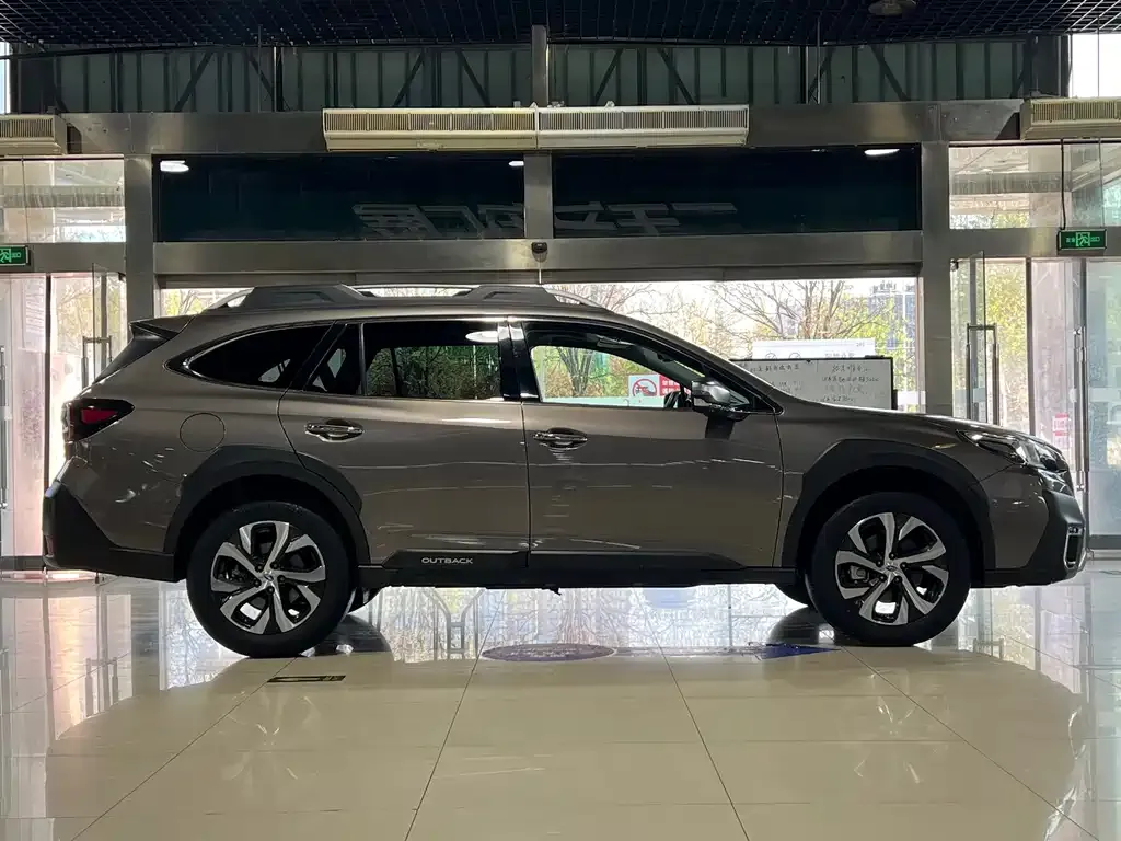 Subaru Outback 2021 из CN, фото 4