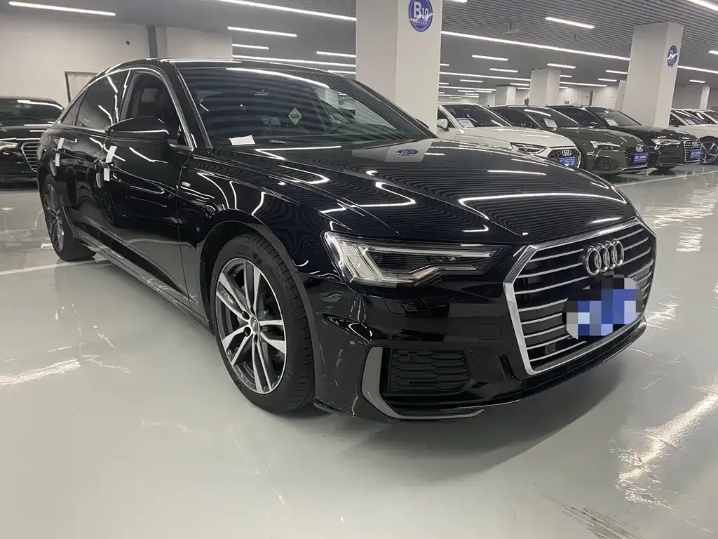 Audi A6L — фото 9