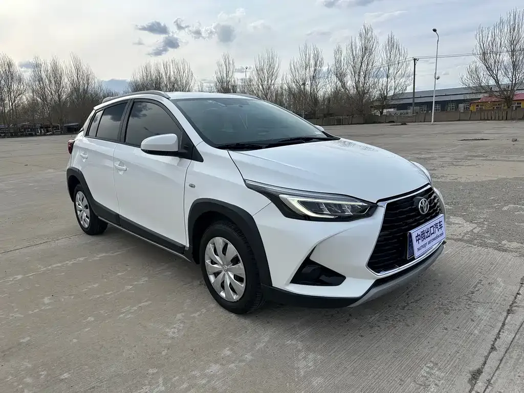 Toyota Yaris L