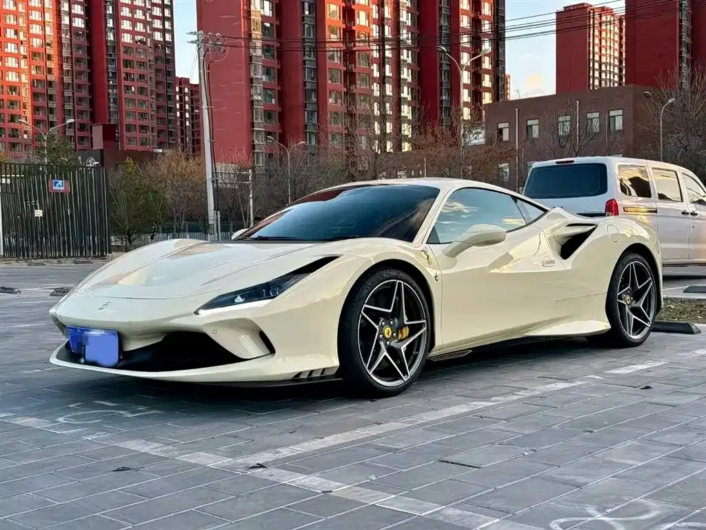 Ferrari F8 — фото 1