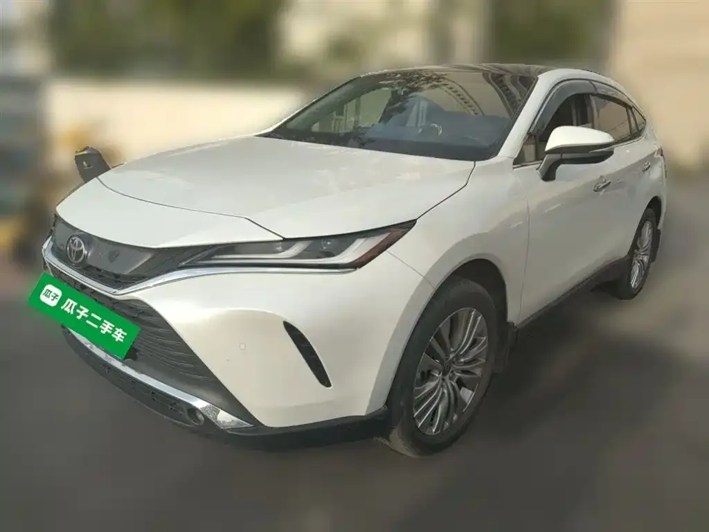 Toyota Harrier 2023 из CN, фото 1